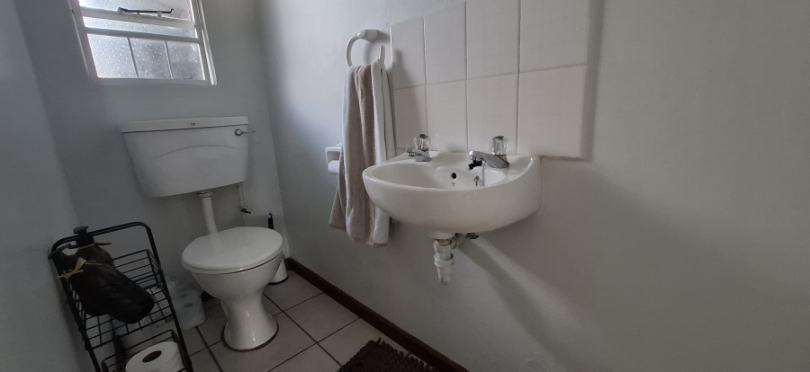 To Let 3 Bedroom Property for Rent in Nahoon Valley Park Eastern Cape